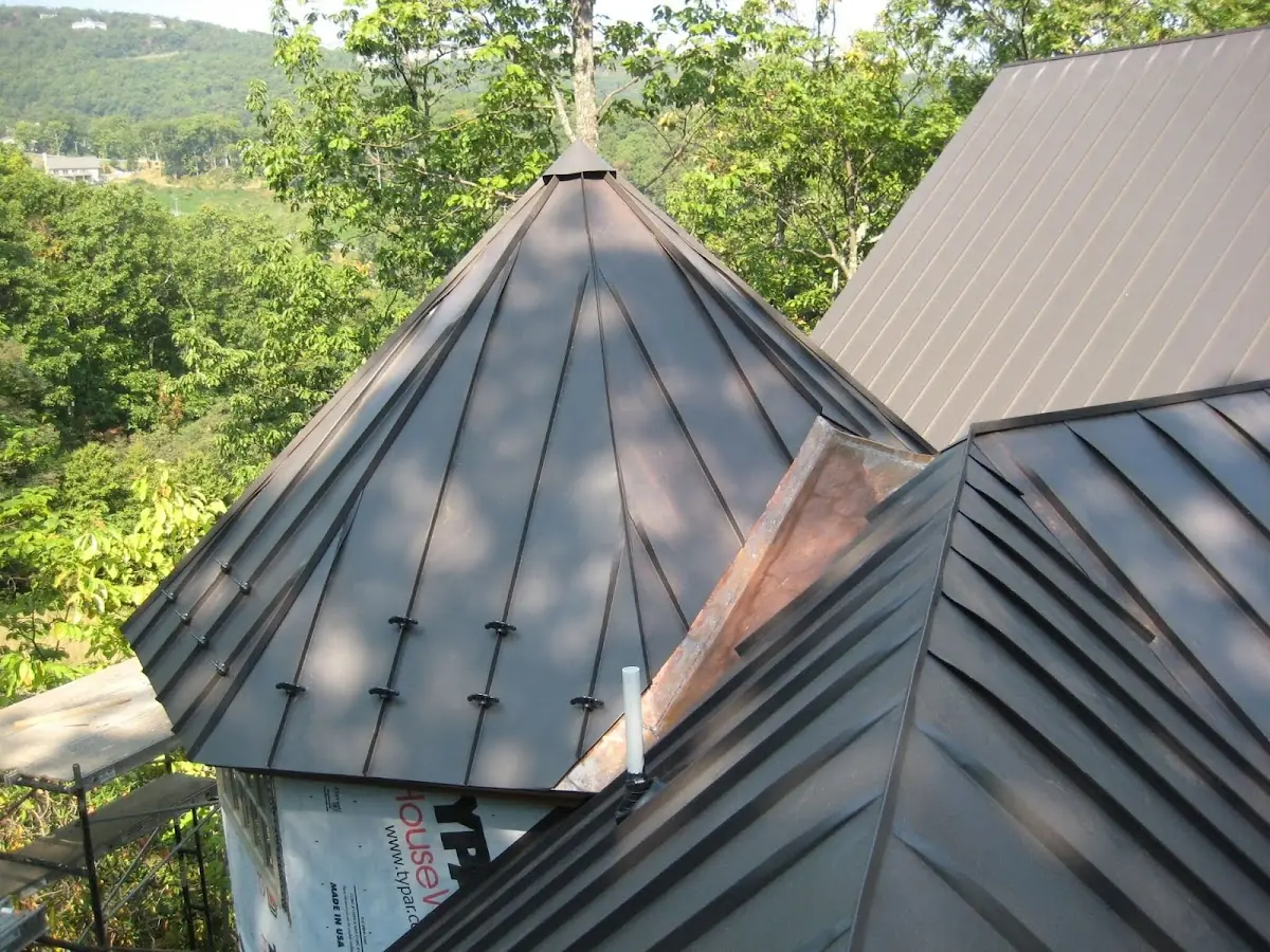Professional Roof Tarp Installation by Craftsman Roofing in Oakville